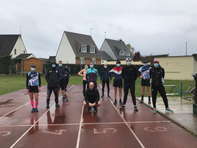 séance de vma sous la pluie pour nos triathlètes ce samedi